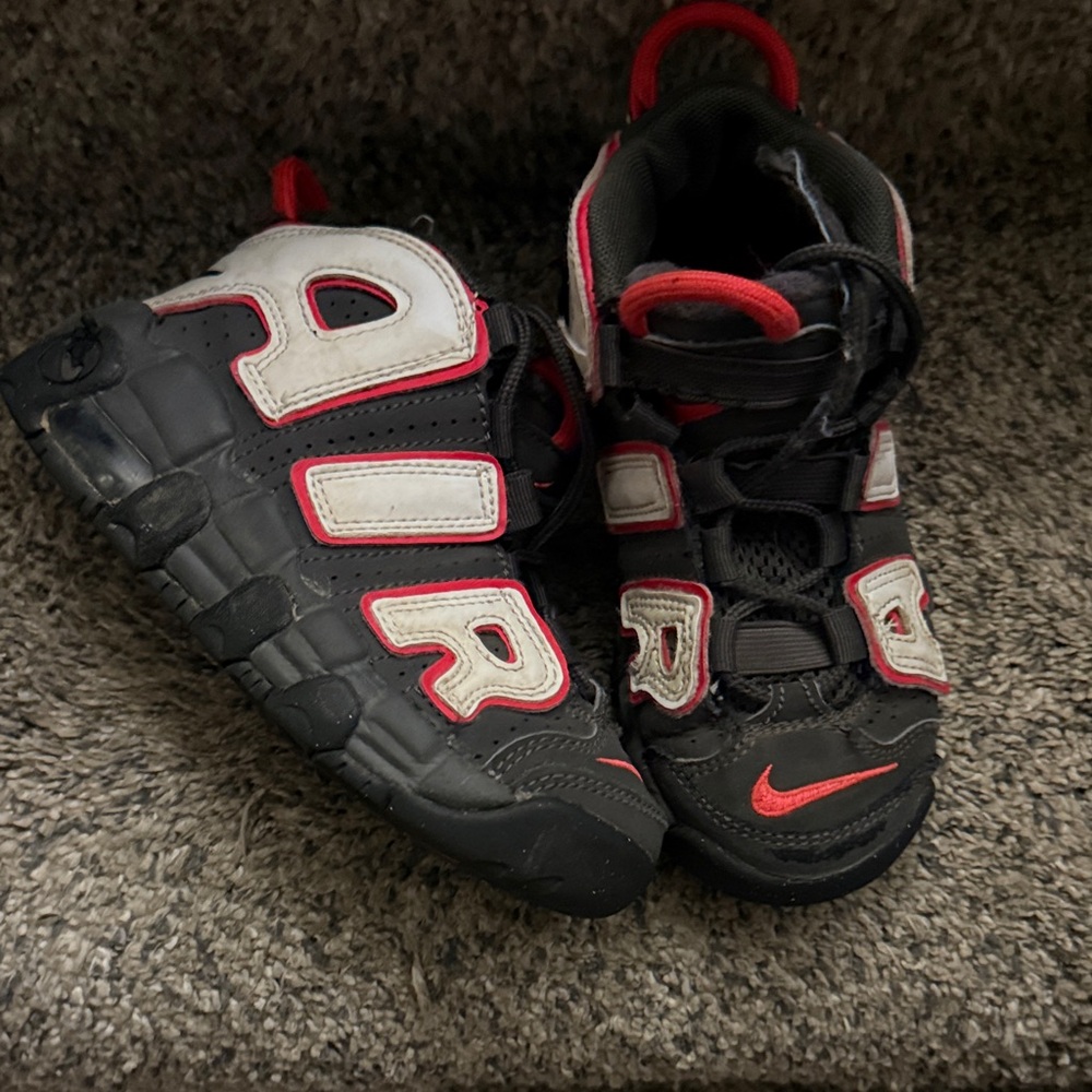 Nike Kids Black and White Sneakers with Red Accents